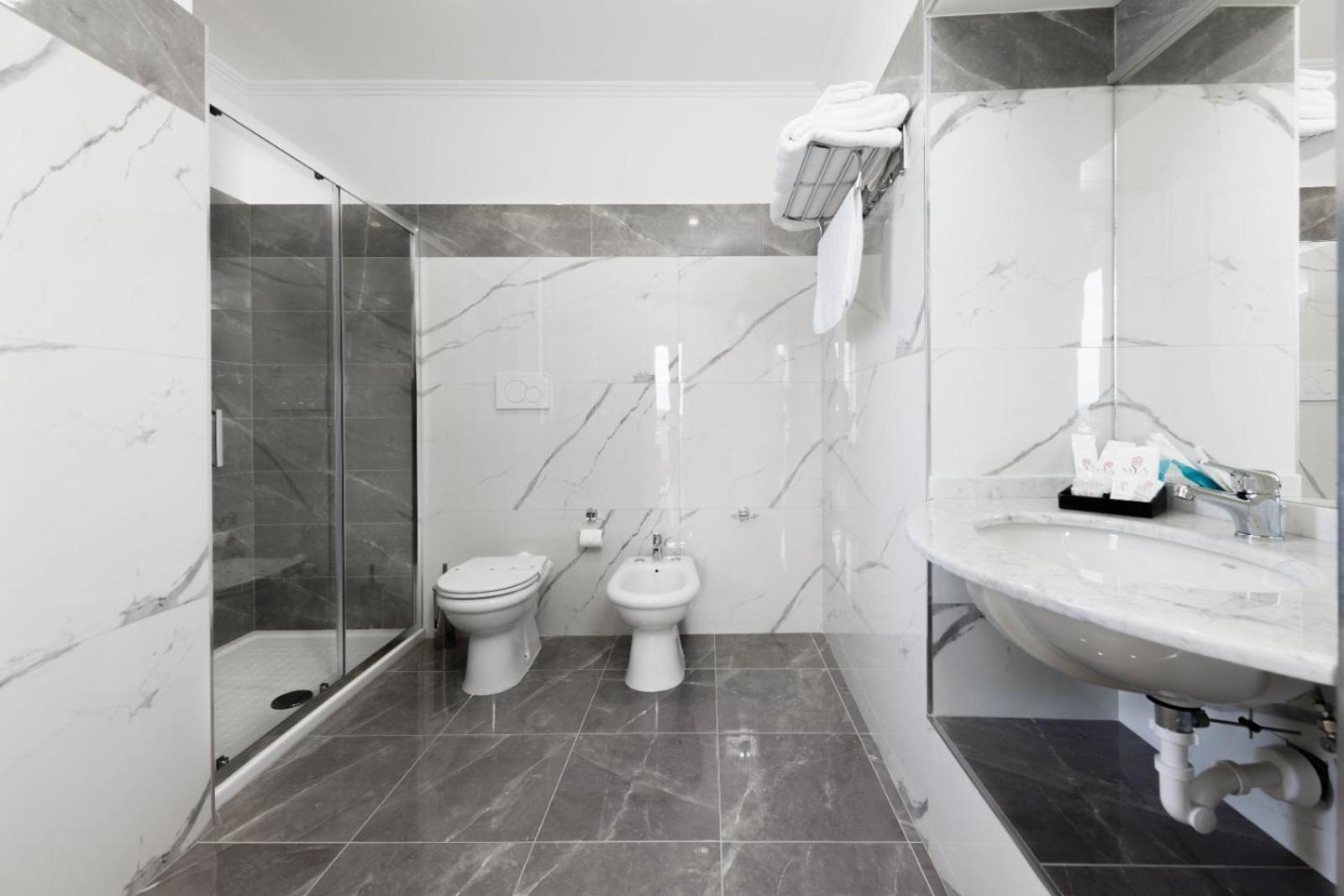 Le Corti - Dimora Storica Bed & Breakfast 3*